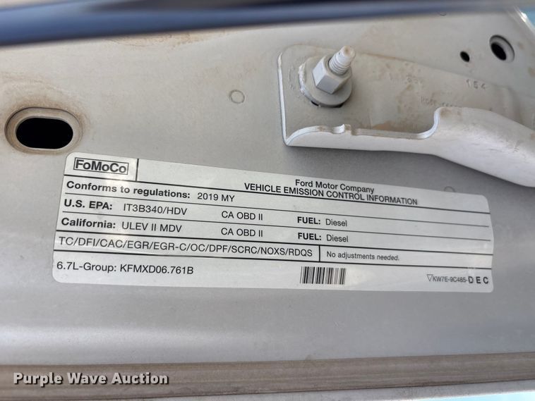 image for item EU0361 2019 Ford F250 Super Duty Crew Cab pickup truck