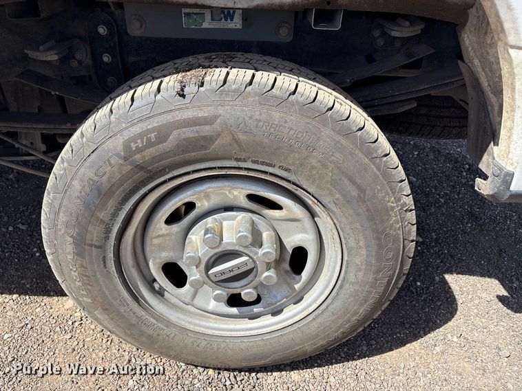 image for item EU0361 2019 Ford F250 Super Duty Crew Cab pickup truck