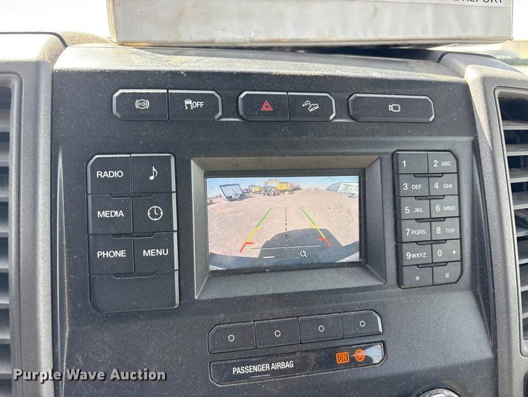 image for item EU0361 2019 Ford F250 Super Duty Crew Cab pickup truck