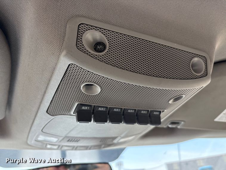 image for item EU0361 2019 Ford F250 Super Duty Crew Cab pickup truck