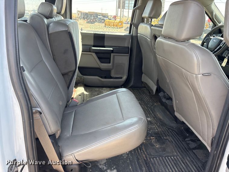 image for item EU0361 2019 Ford F250 Super Duty Crew Cab pickup truck