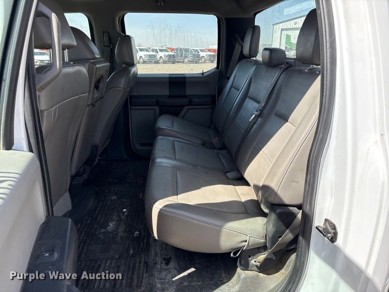 image for item EU0361 2019 Ford F250 Super Duty Crew Cab pickup truck