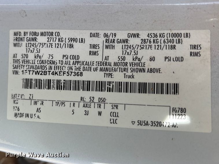 image for item EU0361 2019 Ford F250 Super Duty Crew Cab pickup truck