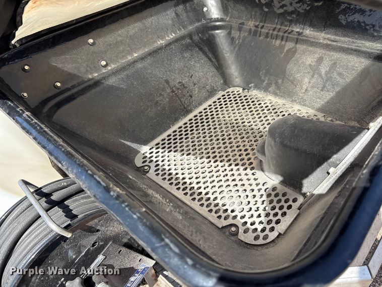 image for item EU0363 Toro 34242 Spray Master 40 turf sprayer