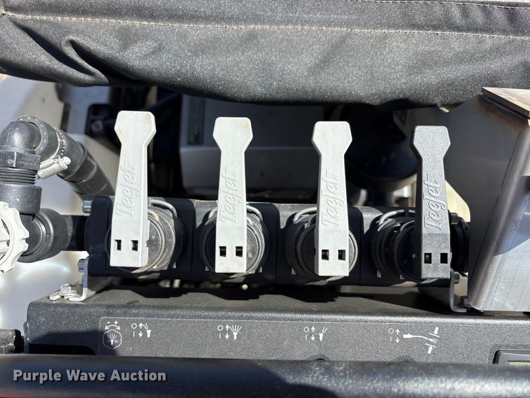 image for item EU0363 Toro 34242 Spray Master 40 turf sprayer