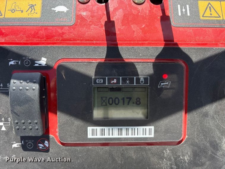 image for item EU0365 Toro 39521 aerator