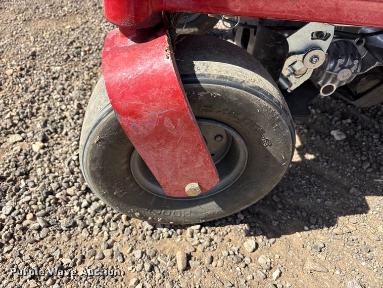 image for item EU0365 Toro 39521 aerator