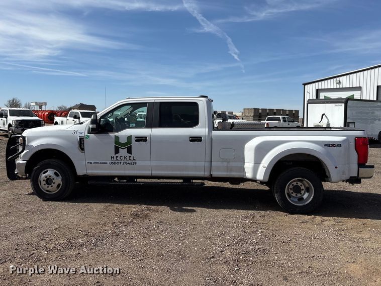 image for item EU0381 2020 Ford F350 Crew Cab pickup truck