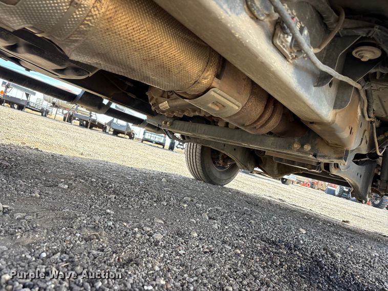 image for item EU0381 2020 Ford F350 Crew Cab pickup truck