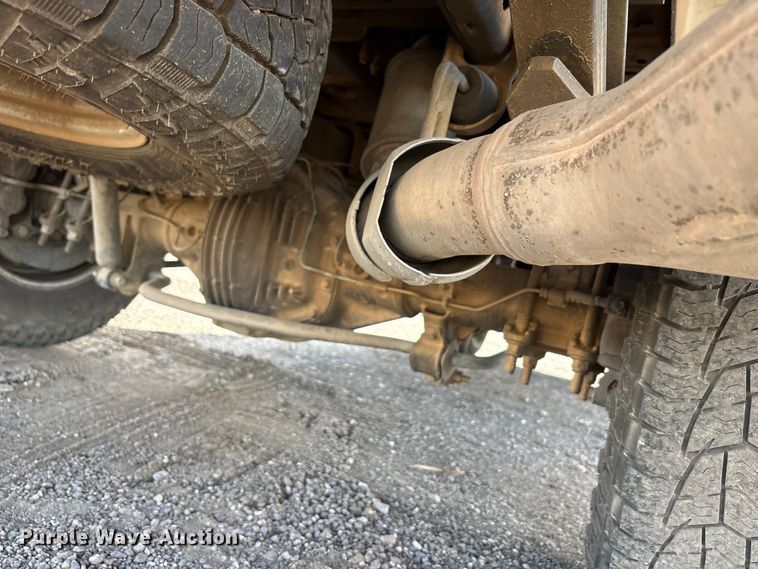 image for item EU0381 2020 Ford F350 Crew Cab pickup truck