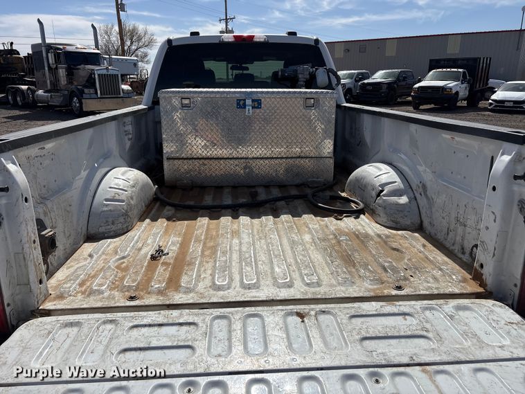 image for item EU0381 2020 Ford F350 Crew Cab pickup truck