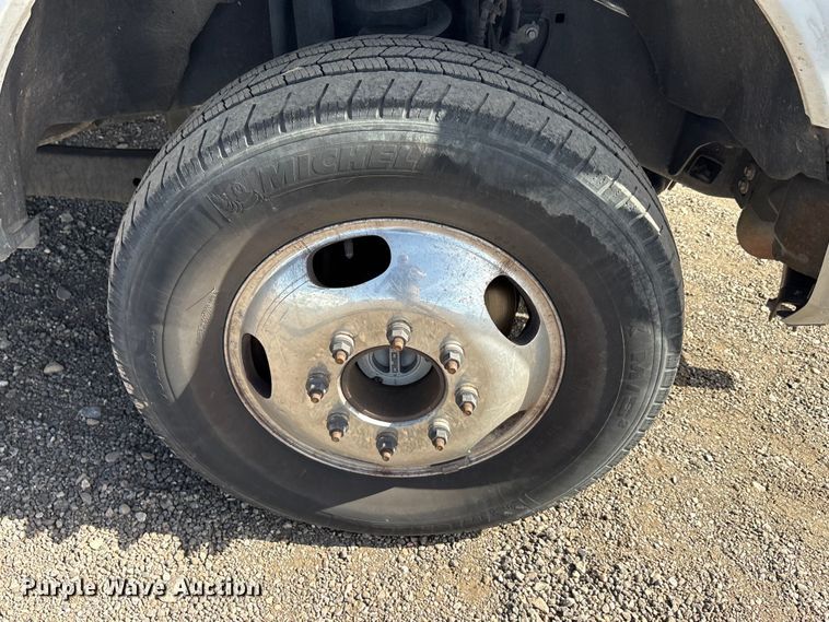 image for item EU0381 2020 Ford F350 Crew Cab pickup truck