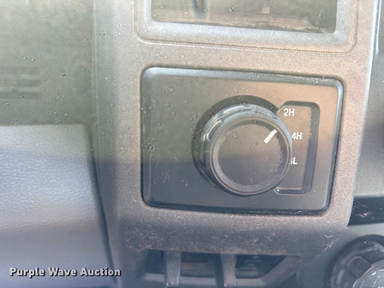 image for item EU0381 2020 Ford F350 Crew Cab pickup truck