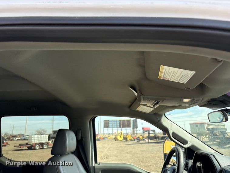 image for item EU0381 2020 Ford F350 Crew Cab pickup truck