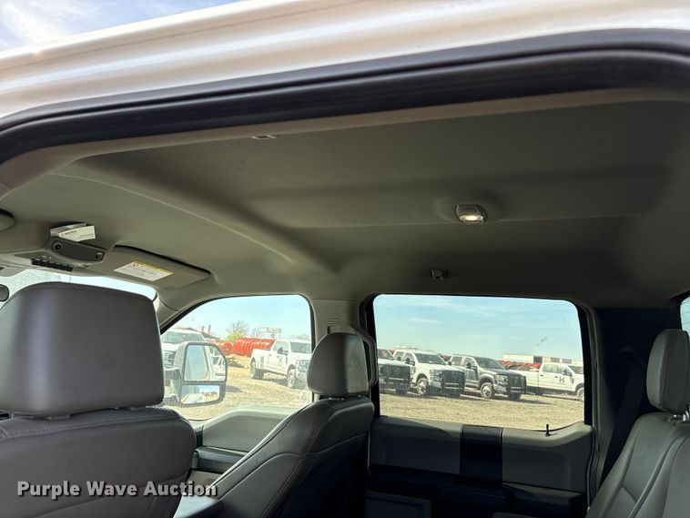 image for item EU0381 2020 Ford F350 Crew Cab pickup truck