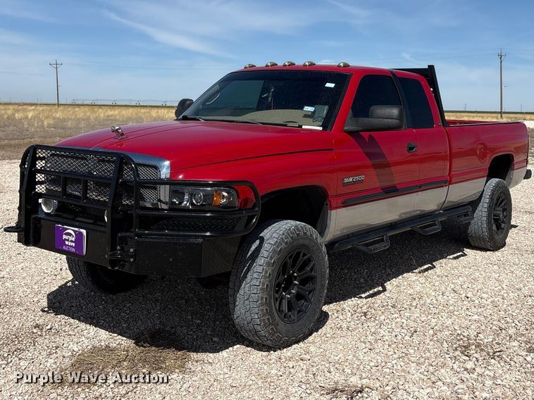 image for item EU0404 1999 Dodge Ram 2500 Ext. Cab pickup truck