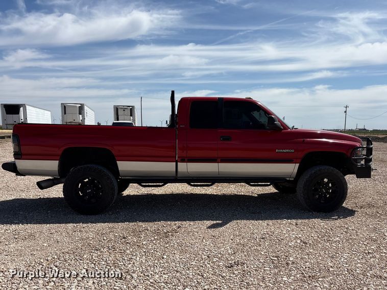 image for item EU0404 1999 Dodge Ram 2500 Ext. Cab pickup truck