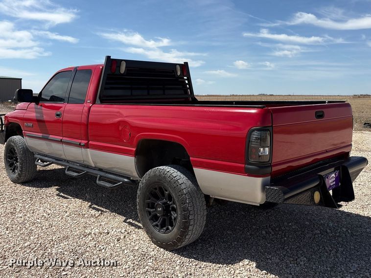 image for item EU0404 1999 Dodge Ram 2500 Ext. Cab pickup truck