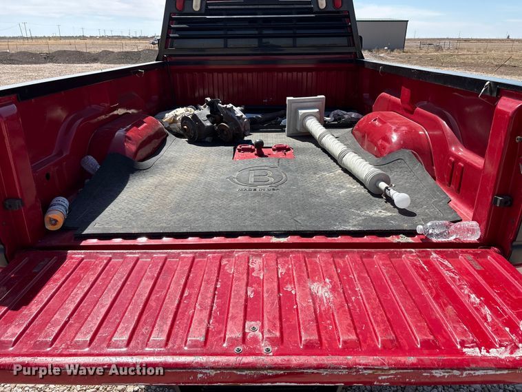 image for item EU0404 1999 Dodge Ram 2500 Ext. Cab pickup truck