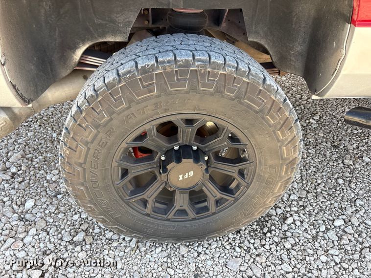 image for item EU0404 1999 Dodge Ram 2500 Ext. Cab pickup truck