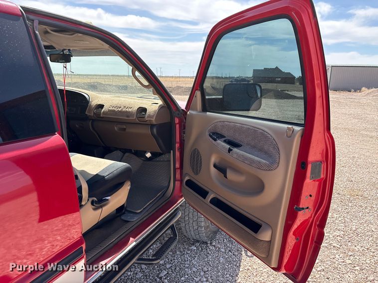 image for item EU0404 1999 Dodge Ram 2500 Ext. Cab pickup truck