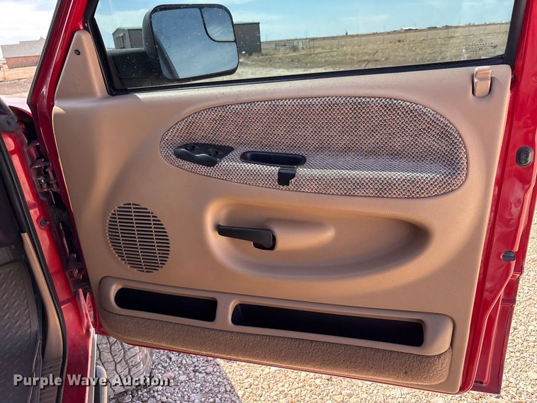 image for item EU0404 1999 Dodge Ram 2500 Ext. Cab pickup truck