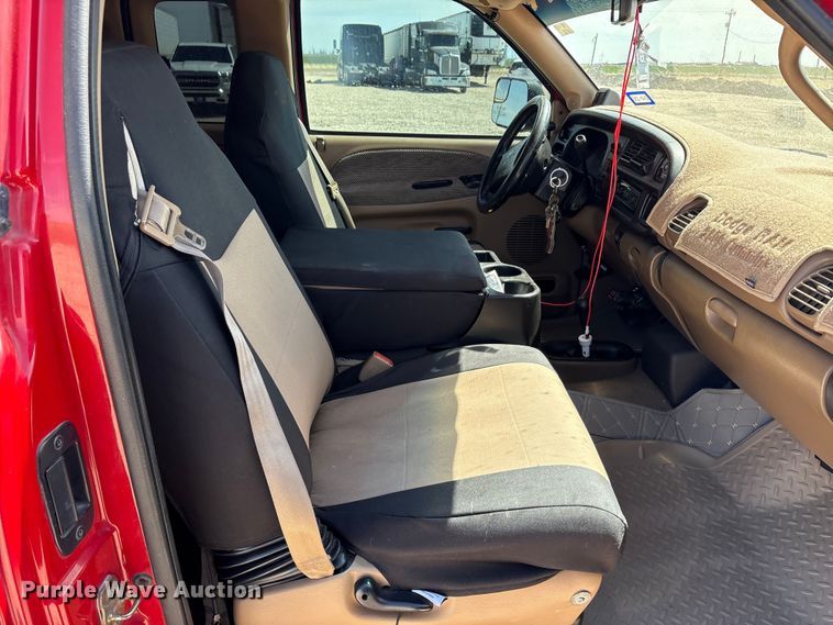 image for item EU0404 1999 Dodge Ram 2500 Ext. Cab pickup truck