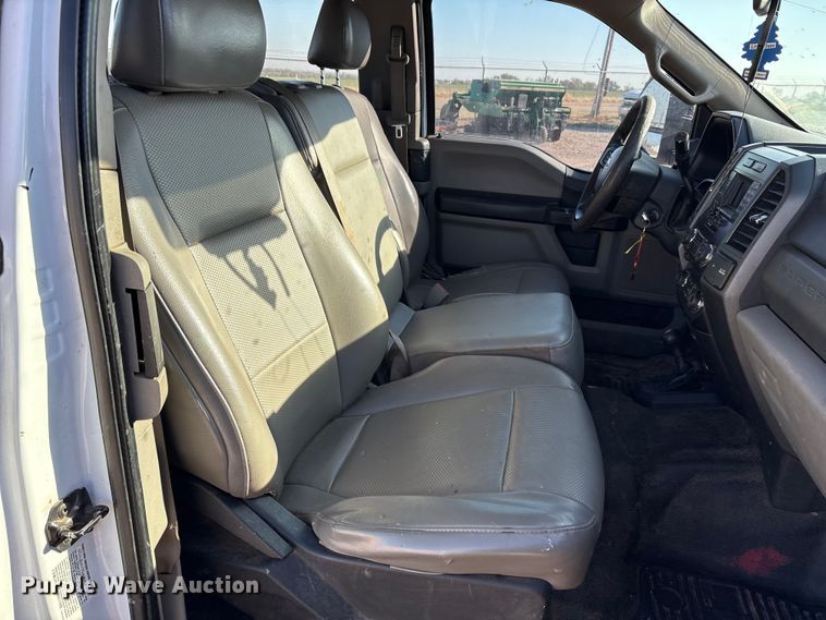 image for item EU0439 2018 Ford F350 Super Duty XL pickup truck cab and chassis