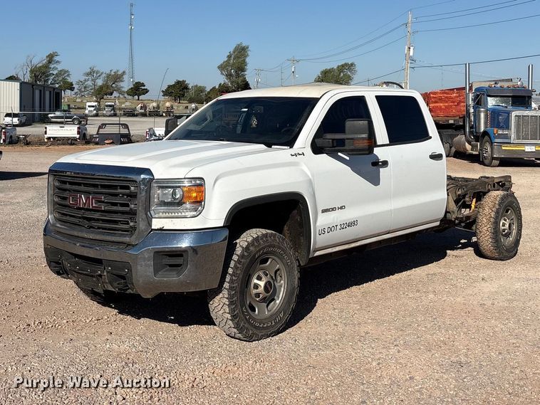 2017 GMC Sierra 2500HD Crew Cab pickup truck cab and chassis