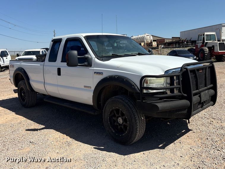 image for item EU0442 2006 Ford F250 Super Duty Ext. Cab pickup truck