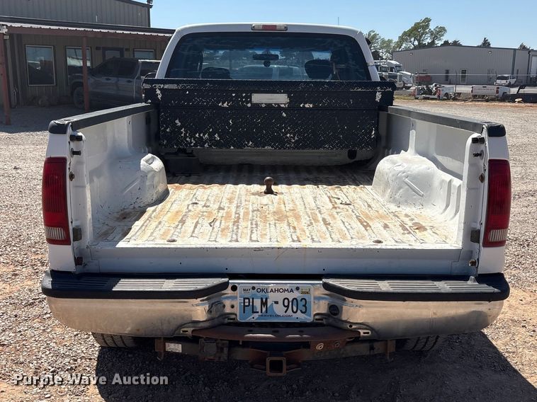 image for item EU0442 2006 Ford F250 Super Duty Ext. Cab pickup truck