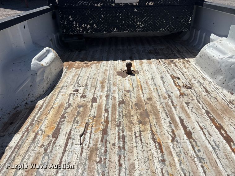 image for item EU0442 2006 Ford F250 Super Duty Ext. Cab pickup truck