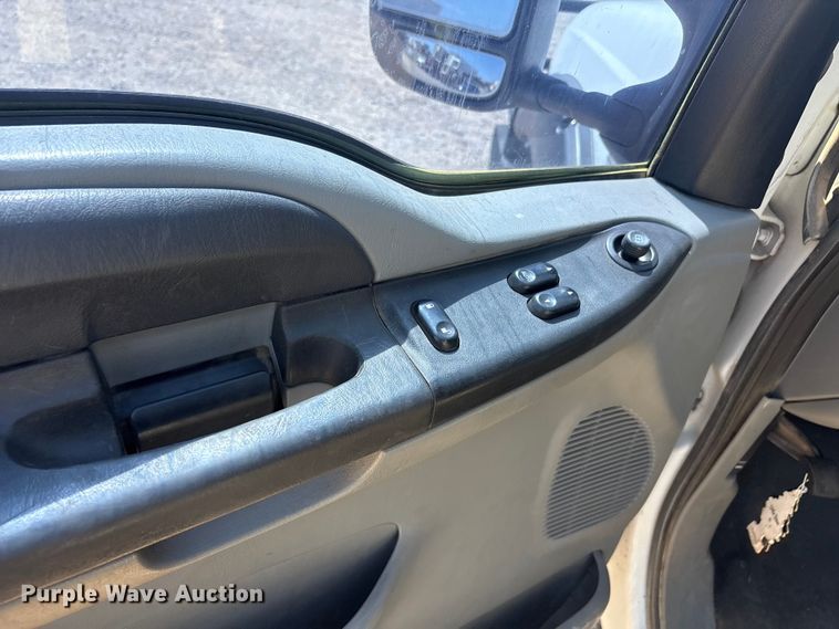 image for item EU0442 2006 Ford F250 Super Duty Ext. Cab pickup truck