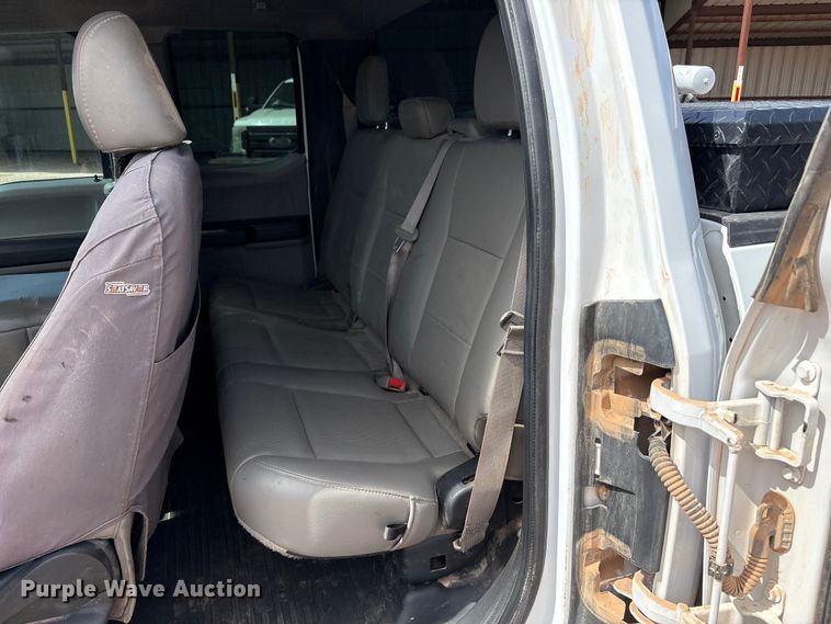 image for item EU4960 2020 Ford F150 XL Ext. Cab pickup truck