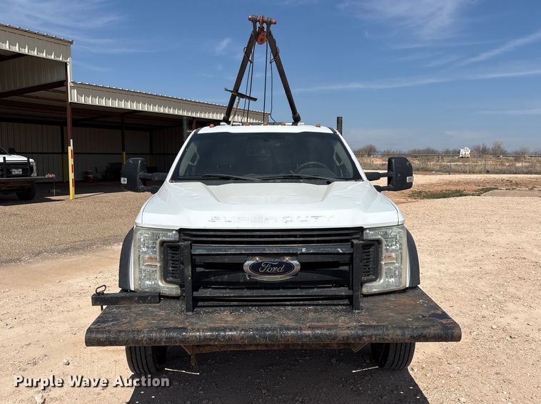 image for item EU4961 2017 Ford F550 crew cab winch truck