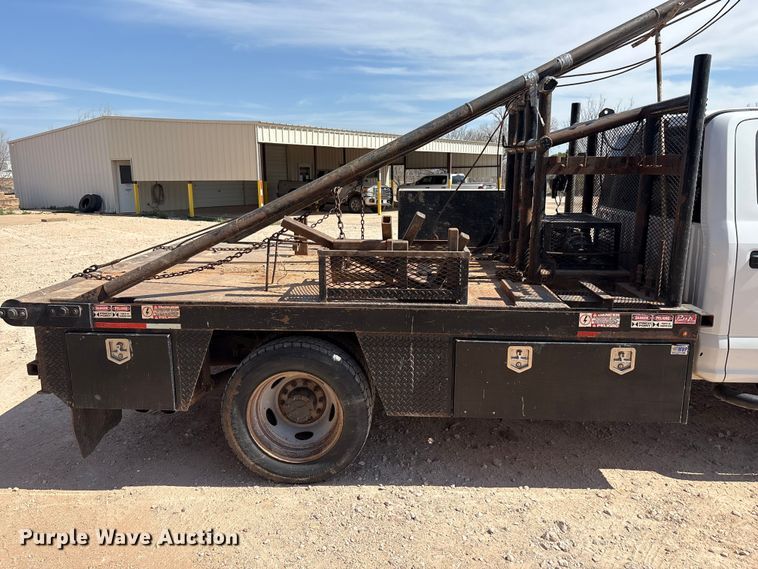 image for item EU4961 2017 Ford F550 crew cab winch truck