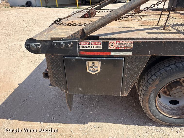 image for item EU4961 2017 Ford F550 crew cab winch truck