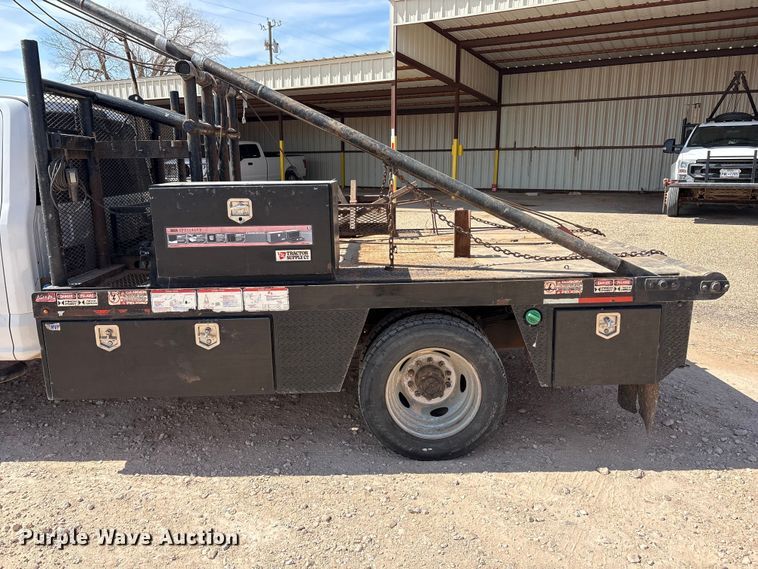 image for item EU4961 2017 Ford F550 crew cab winch truck