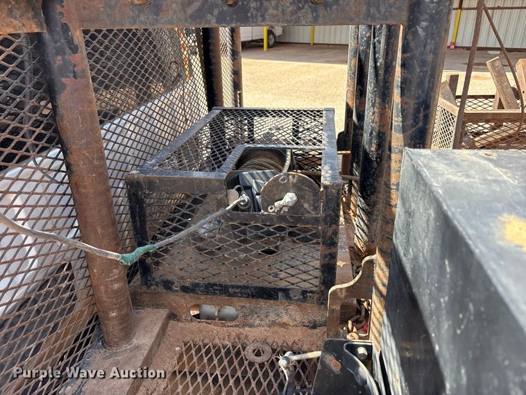 image for item EU4961 2017 Ford F550 crew cab winch truck