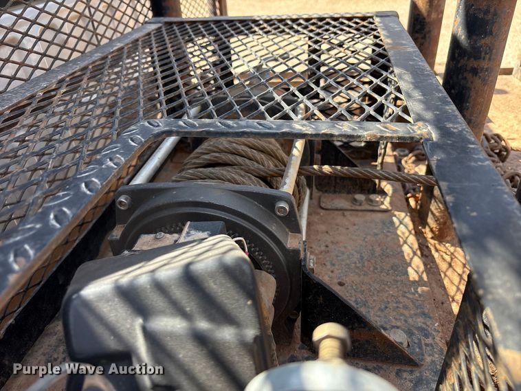 image for item EU4961 2017 Ford F550 crew cab winch truck