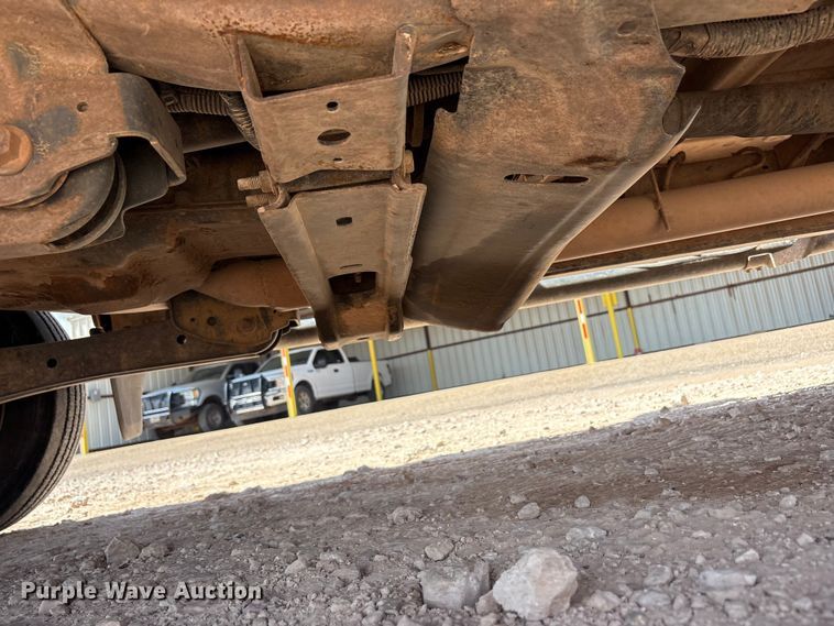 image for item EU4961 2017 Ford F550 crew cab winch truck