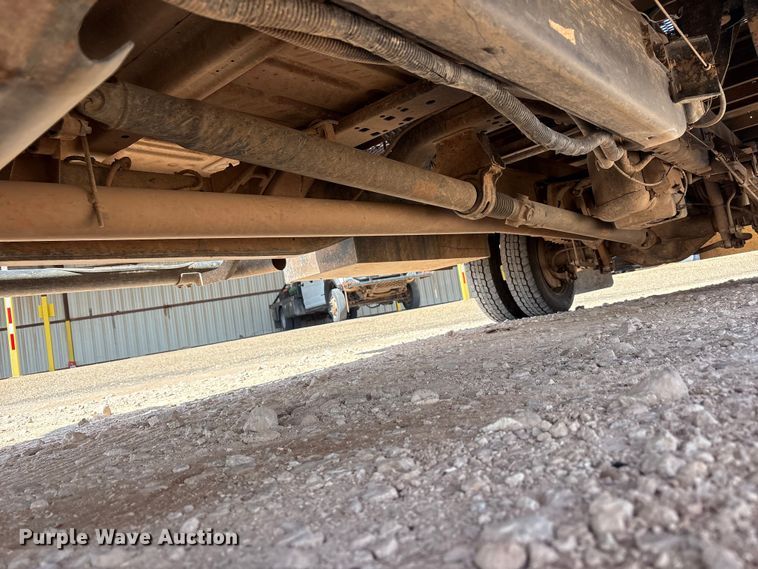 image for item EU4961 2017 Ford F550 crew cab winch truck