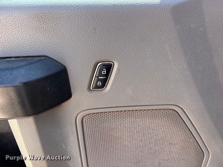 image for item EU4961 2017 Ford F550 crew cab winch truck