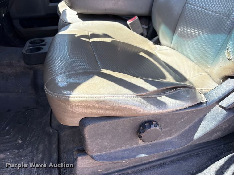 image for item EU4961 2017 Ford F550 crew cab winch truck