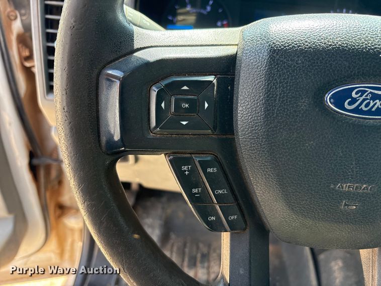 image for item EU4961 2017 Ford F550 crew cab winch truck