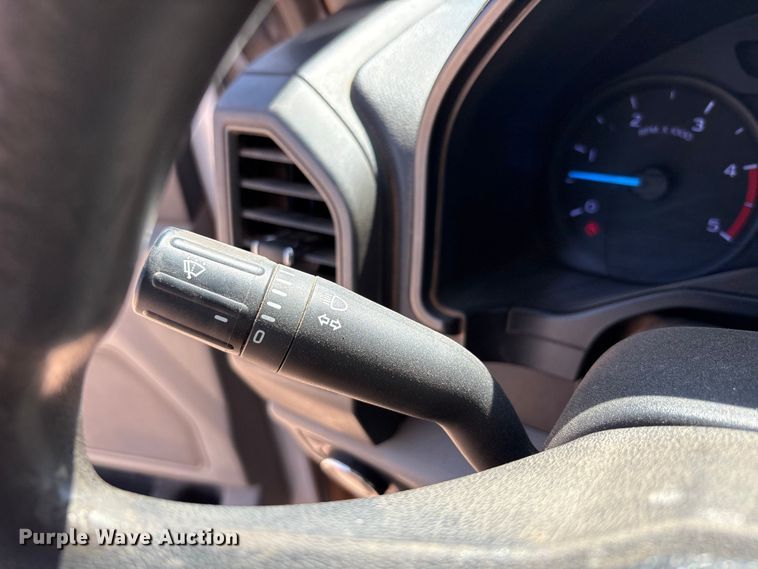 image for item EU4961 2017 Ford F550 crew cab winch truck