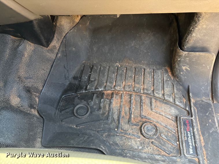 image for item EU4961 2017 Ford F550 crew cab winch truck