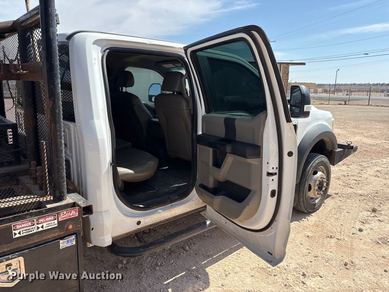 image for item EU4961 2017 Ford F550 crew cab winch truck