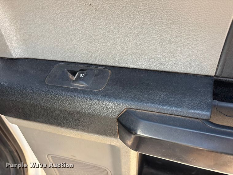 image for item EU4961 2017 Ford F550 crew cab winch truck