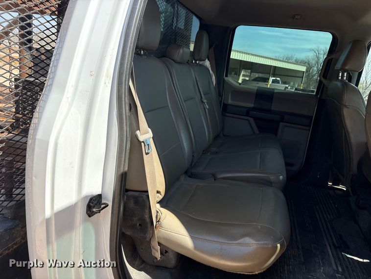 image for item EU4961 2017 Ford F550 crew cab winch truck